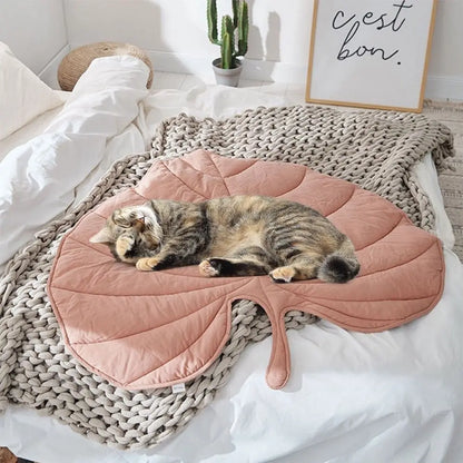 Leaf Shape Pet Mat